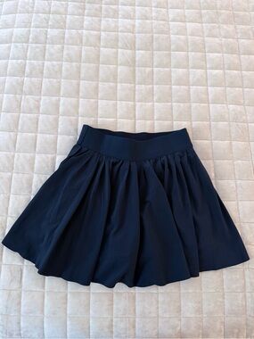 Aritzia Navy Blue Pleated Mini Skirt